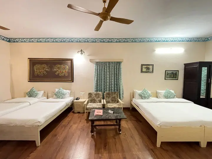 Джайпур: Suryaa Villa - A City Centre Hotel