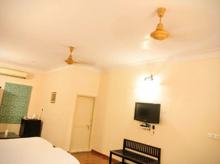 Джайпур: Suryaa Villa - A City Centre Hotel