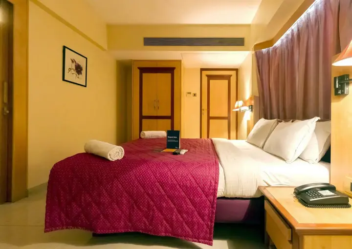 Пуна: Gandharv Residency