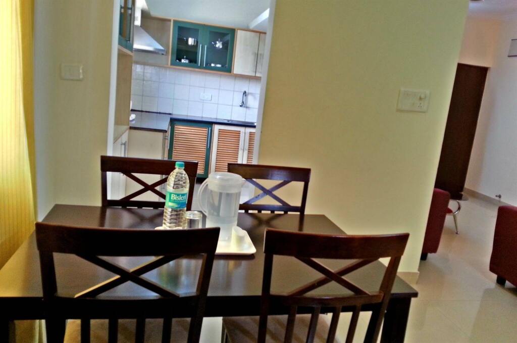 Бангалор: The Grand Serenity Apartment