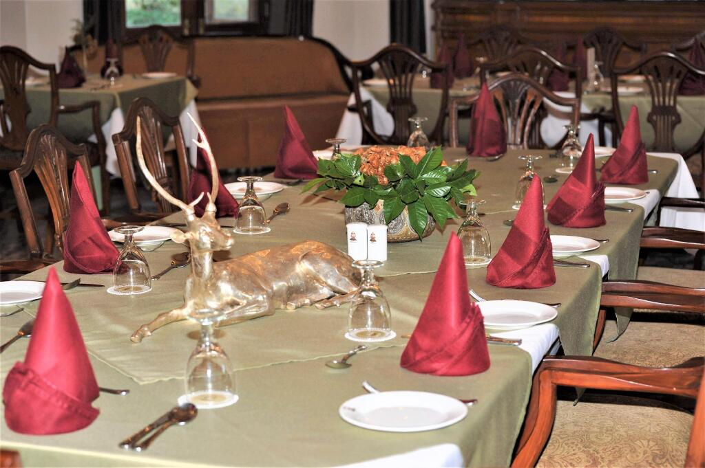 Байджнатх: WelcomHeritage Taragarh Palace