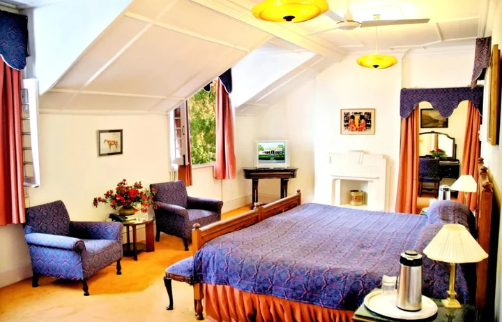 Байджнатх: WelcomHeritage Taragarh Palace