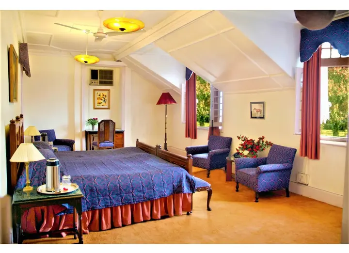 Байджнатх: WelcomHeritage Taragarh Palace