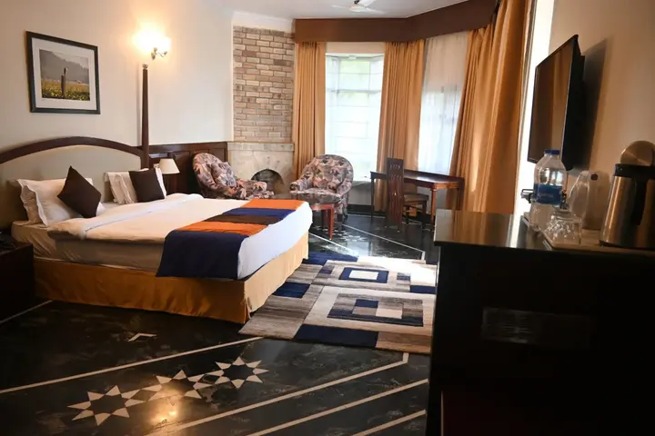 Байджнатх: WelcomHeritage Taragarh Palace