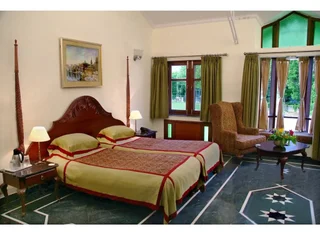 Байджнатх: WelcomHeritage Taragarh Palace