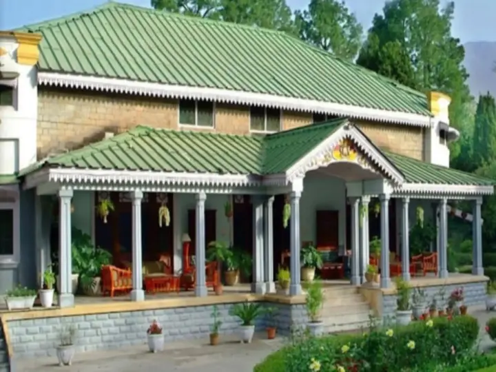 Байджнатх: WelcomHeritage Taragarh Palace