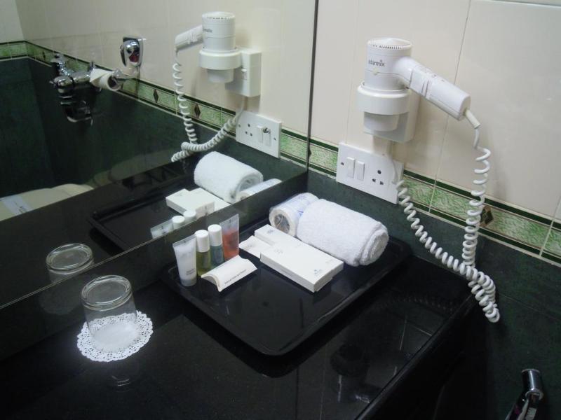 Коччи: Avenue Center