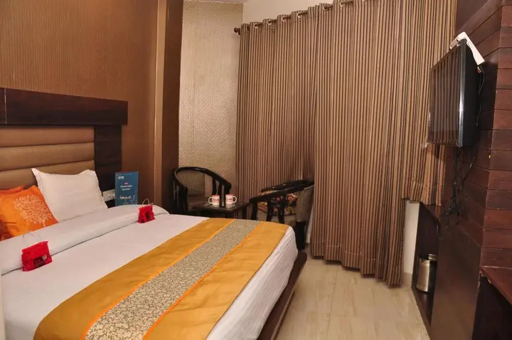 Амритсар: OYO 1977 Hotel Grand Galaxy