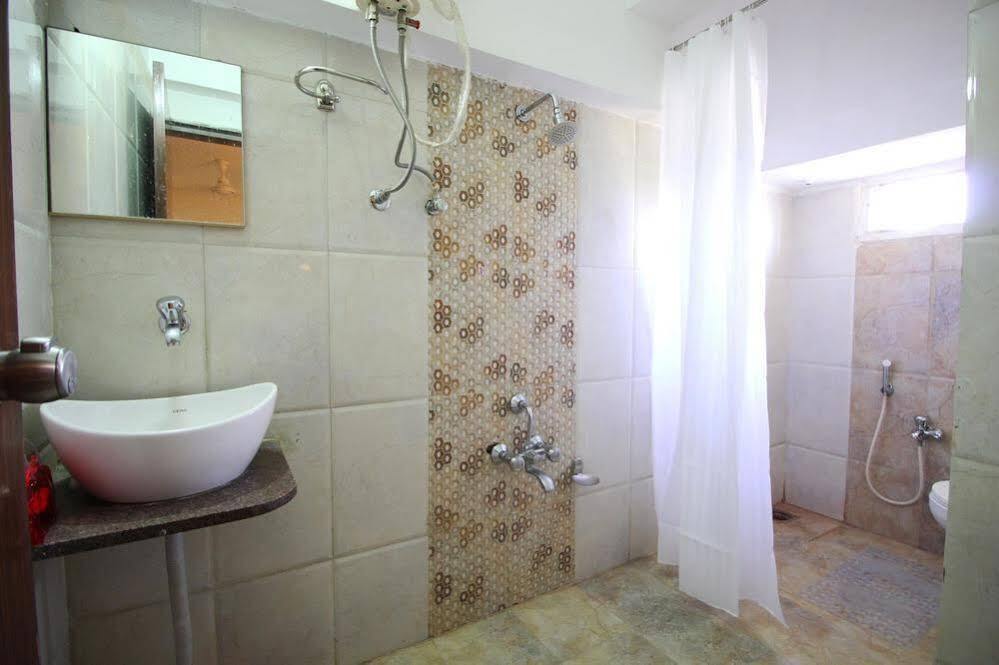 Ахмедабад: Hotel Keshav
