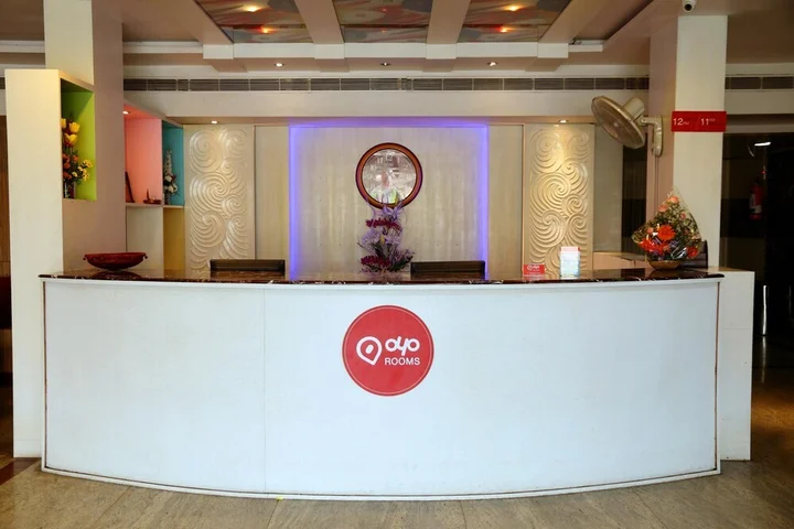 Тирупати: OYO 1843 Hotel PLR Kandy