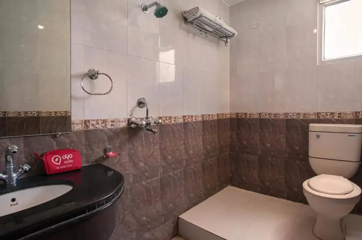 Джайпур: OYO 410 Hotel Lily Bay Inn