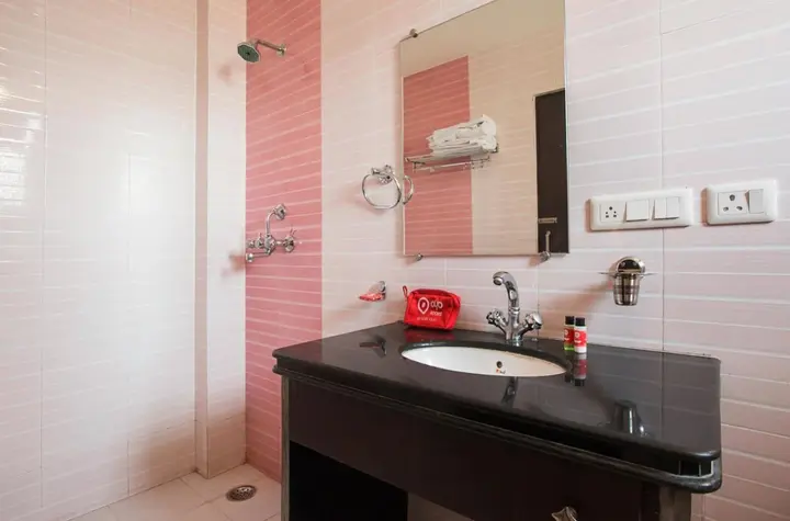 Джайпур: OYO 410 Hotel Lily Bay Inn