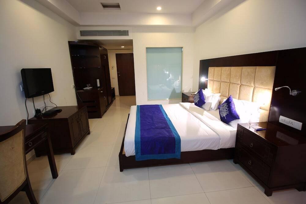 Ахмедабад: OYO 1821 Aarya Grand Hotel and Resort