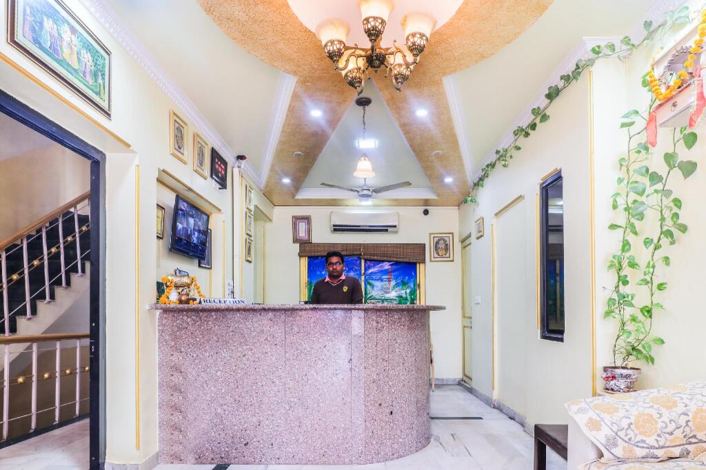 Джайпур: OYO 783 Om Hotel
