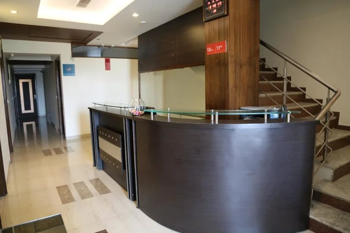 Зиракпур: OYO 1423 Hotel Monerio