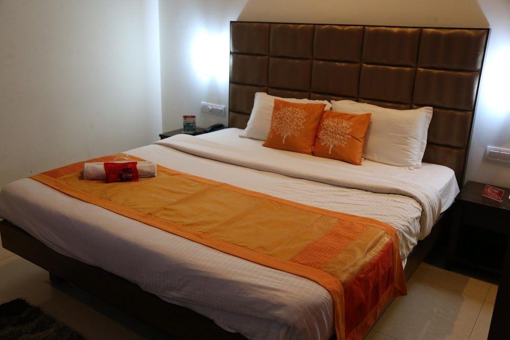 Зиракпур: OYO 1423 Hotel Monerio