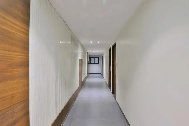 Сурат: OYO 1389 Hotel Relax Inn