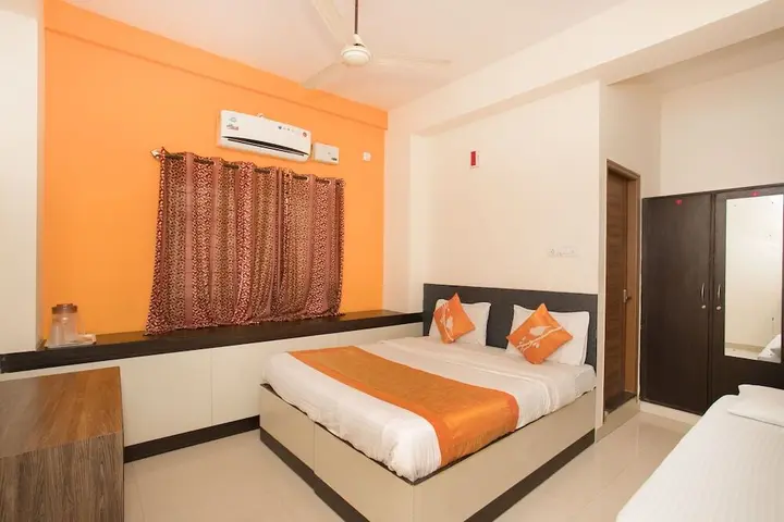 Бангалор: OYO 1848 Hotel Anugriha Rooms