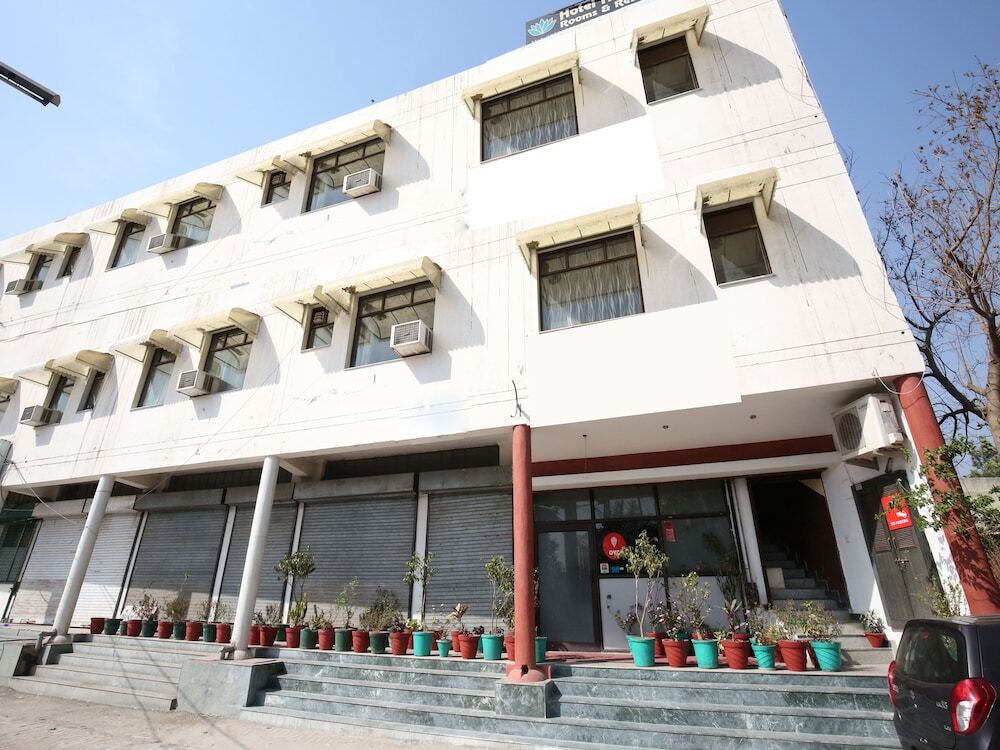 Панчкула: OYO 1234 Hotel Neelkamal