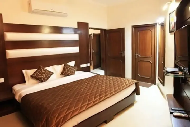 Чандигарх: OYO 1340 Hotel Neo Classic