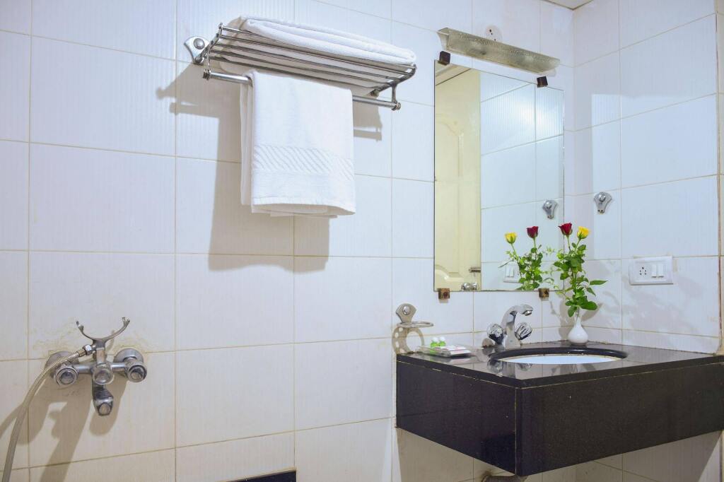 Хидерабад: ZO Rooms Ameerpet Satyam