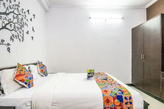 Бангалор: OYO 762 Hotel GMR 18 Grand