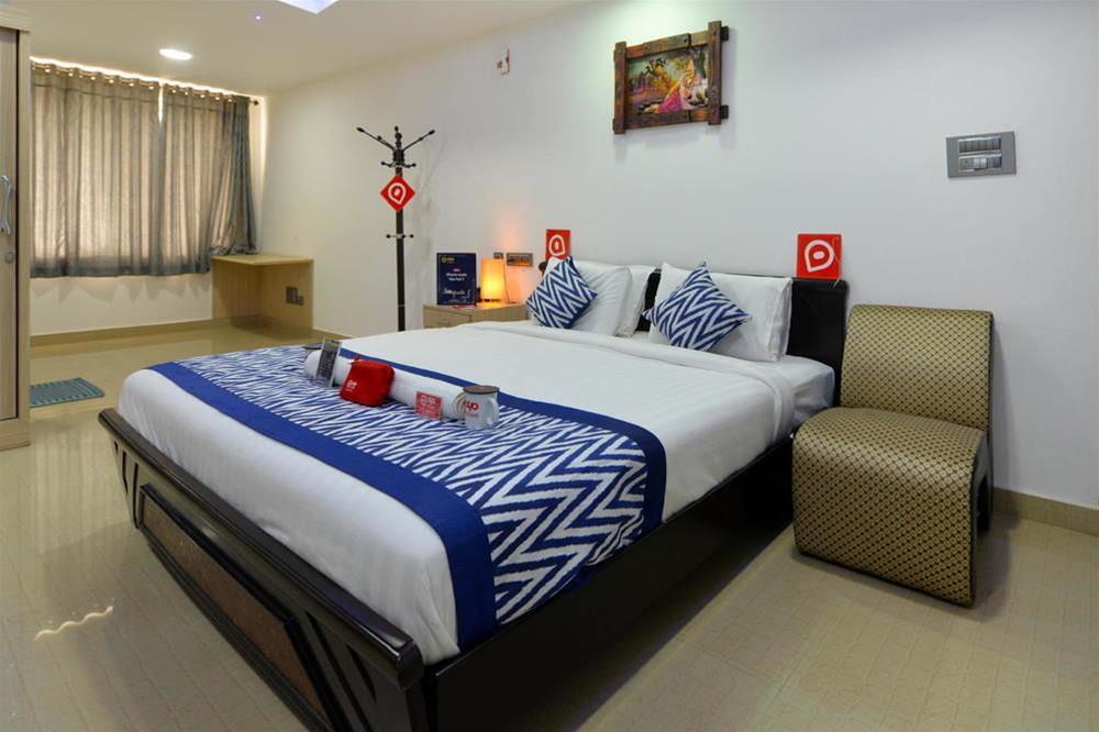 Хидерабад: OYO Premium Gachibowli Near DLF