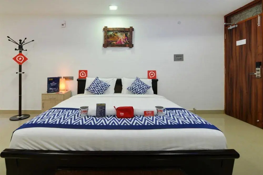 Хидерабад: OYO Premium Gachibowli Near DLF