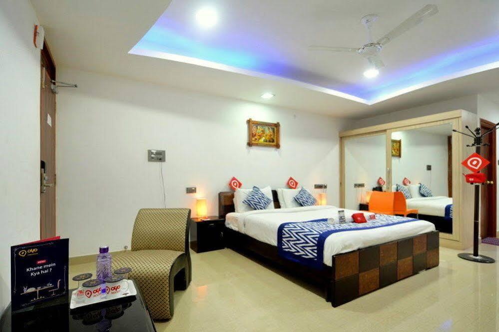 OYO Premium Gachibowli Near DLF — фото 4