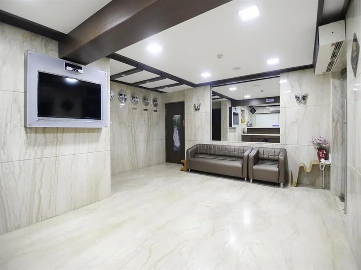 Панаджи: OYO Premium Panjim Mandovi River