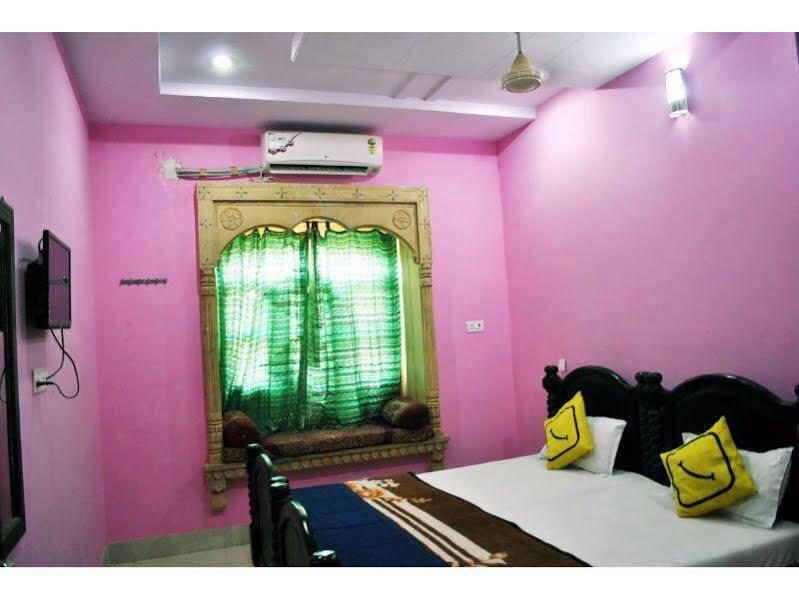 Vista Rooms at Hanuman Mandir — фото 4