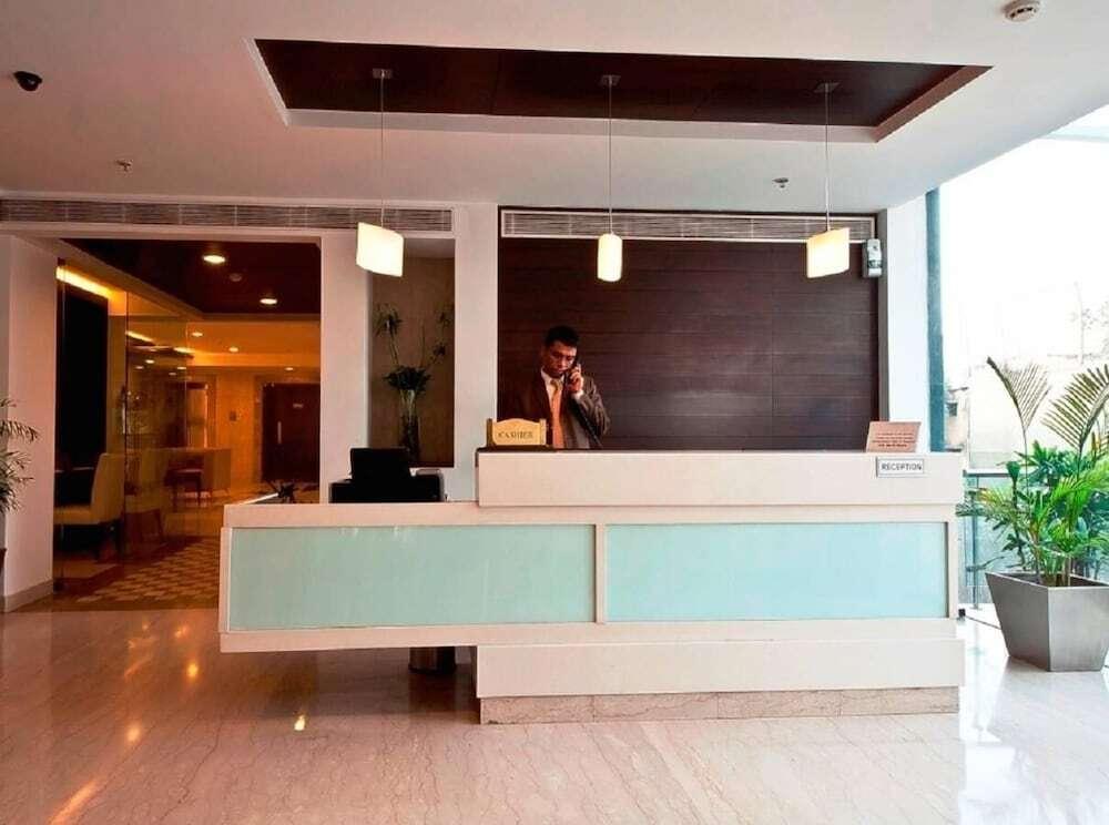 Гуруграм: Hotel Grenville