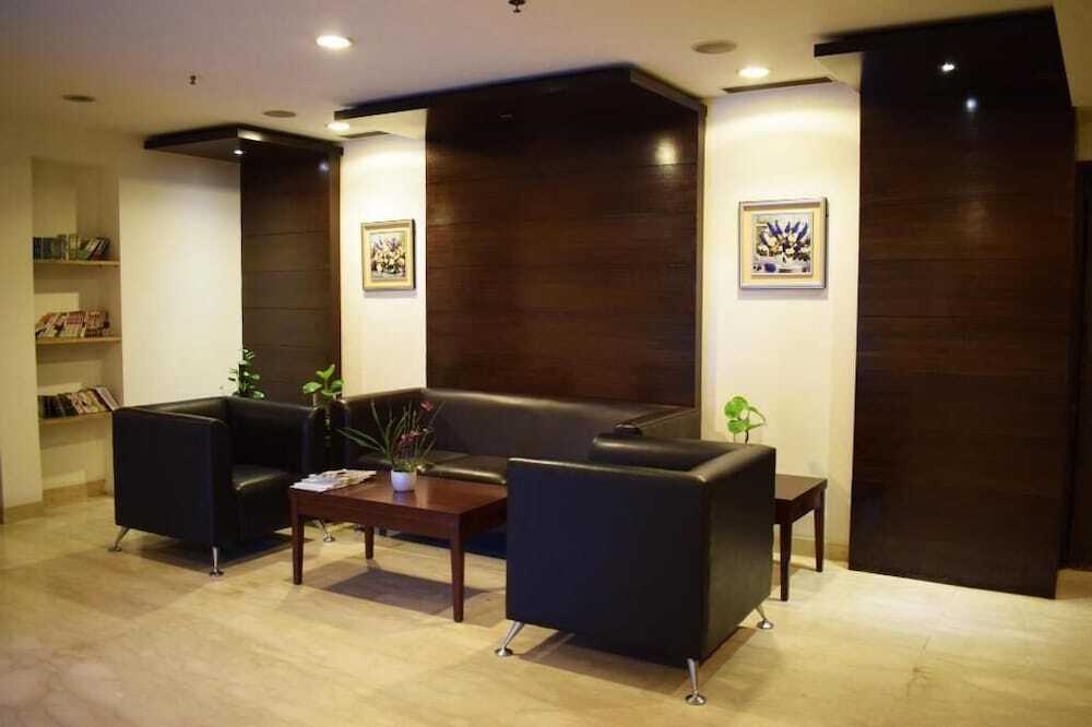 Гуруграм: Hotel Grenville