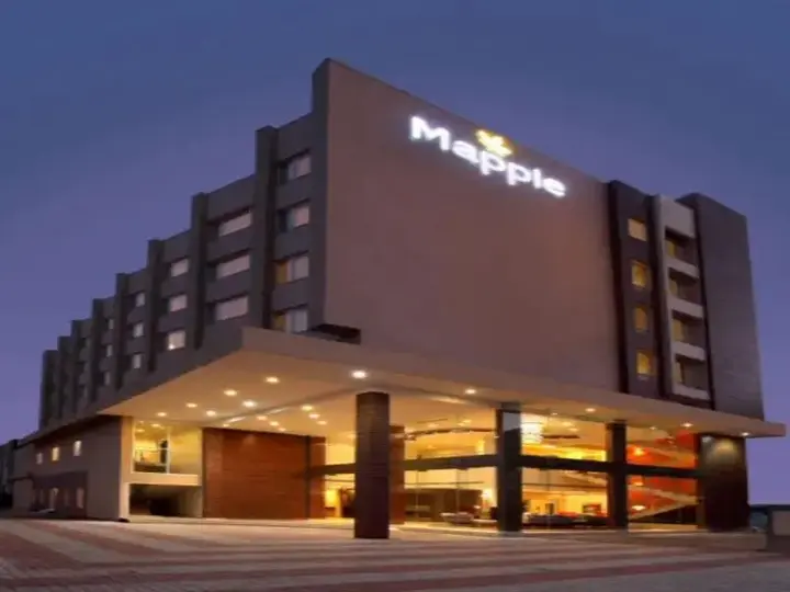 Пуна: Mapple Adhwryou Pune