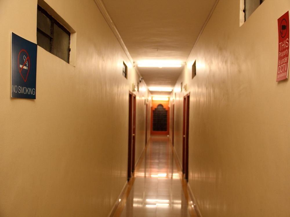 Пуна: OYO 1065 Hotel HMR Royal Inn