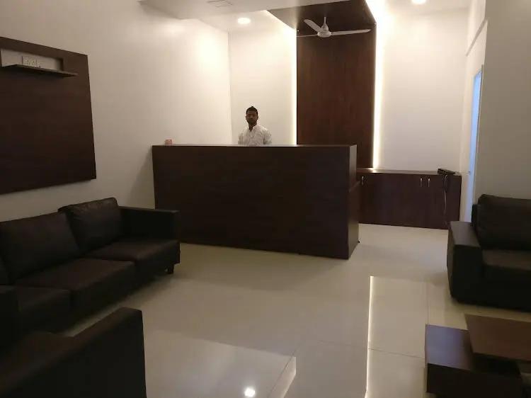 Пуна: OYO 1065 Hotel HMR Royal Inn