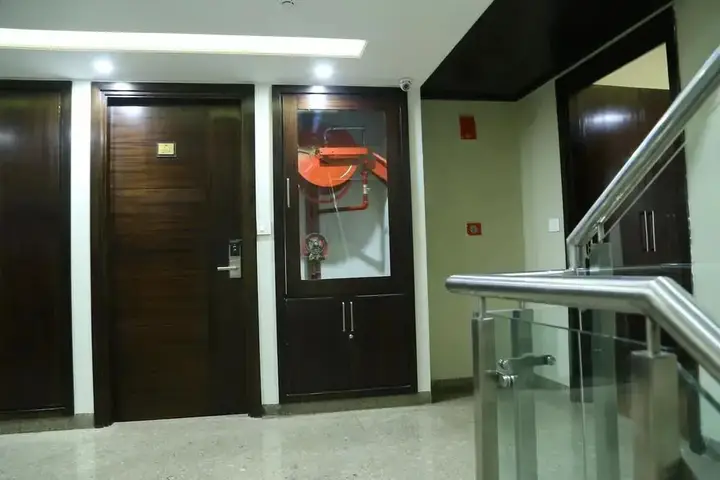 OYO Premium Ptl Chowk Phase 5 Mohali(Cha095) — фото 1