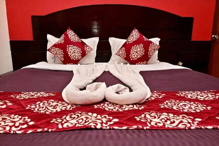 Панаджи: Swim Sea Beach Resort