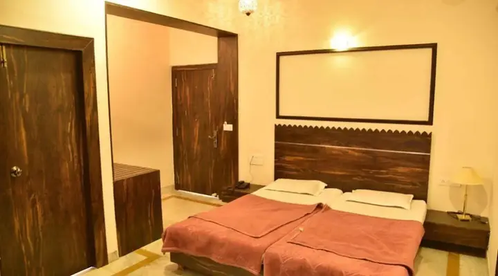 Удаипур: Hotel Saheli Palace