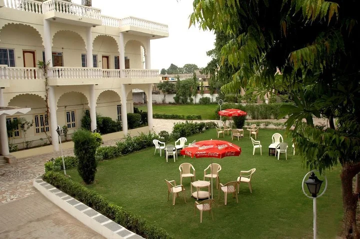 Удаипур: Hotel Saheli Palace