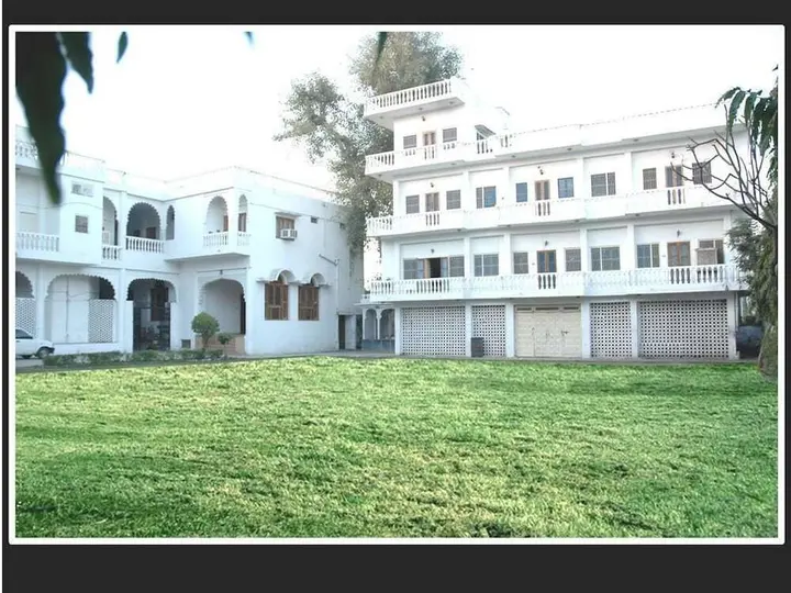 Удаипур: Hotel Saheli Palace