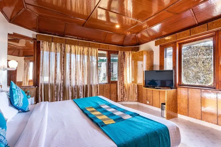 Надди: Himgiri Resorts
