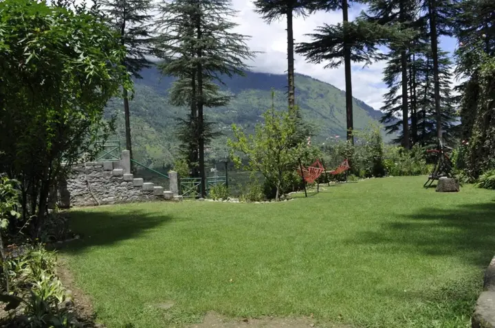 Манали: Heritage Holiday Cottages