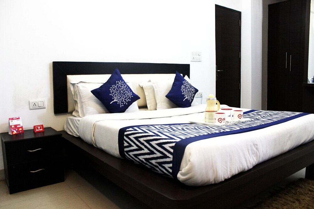 Hotel near Sector 56 Gurgaon — фото 1