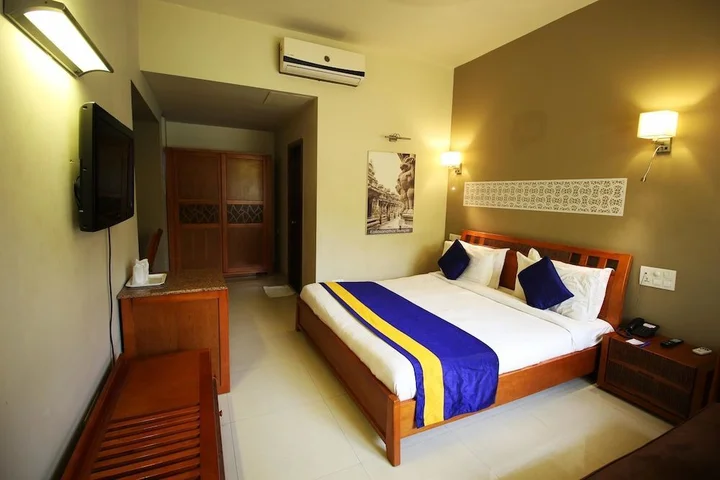 Раджкот: OYO 1968 Hotel Krishna Park Resort