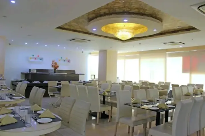 Висакхапатнам: OYO 1489 Hotel Diamond's Pearl