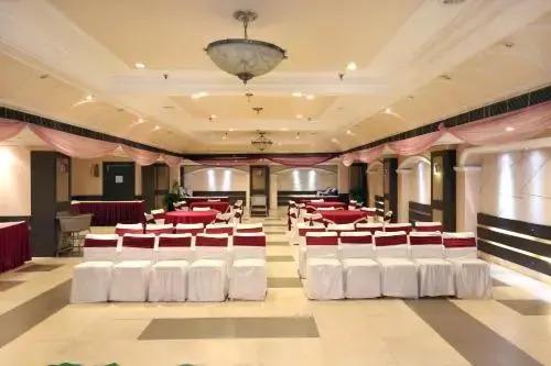 Лудхиана: OYO 1898 Hotel Aditya