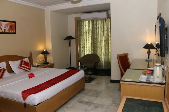 Лудхиана: OYO 1898 Hotel Aditya