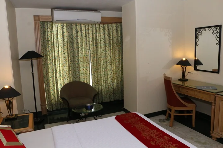 Лудхиана: OYO 1898 Hotel Aditya