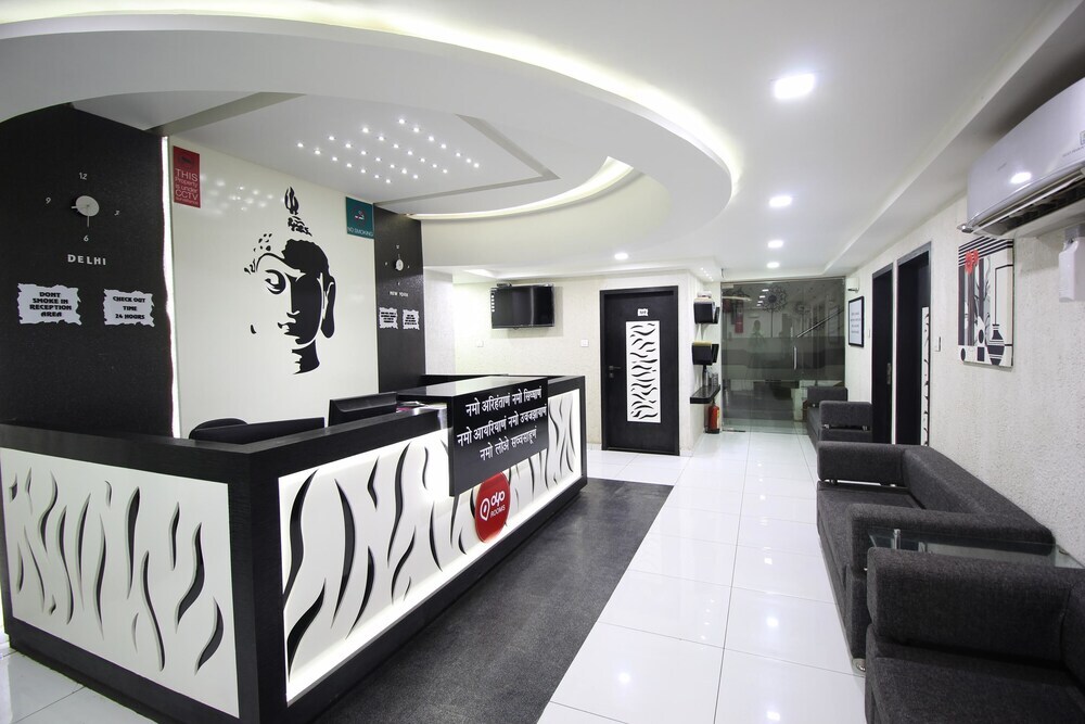 Раджкот: OYO 1319 Hotel Paramount Inn